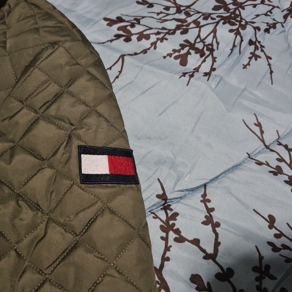 Tommy Hilfiger Quilted Khaki Women's Jacket - Picture 2 of 5
